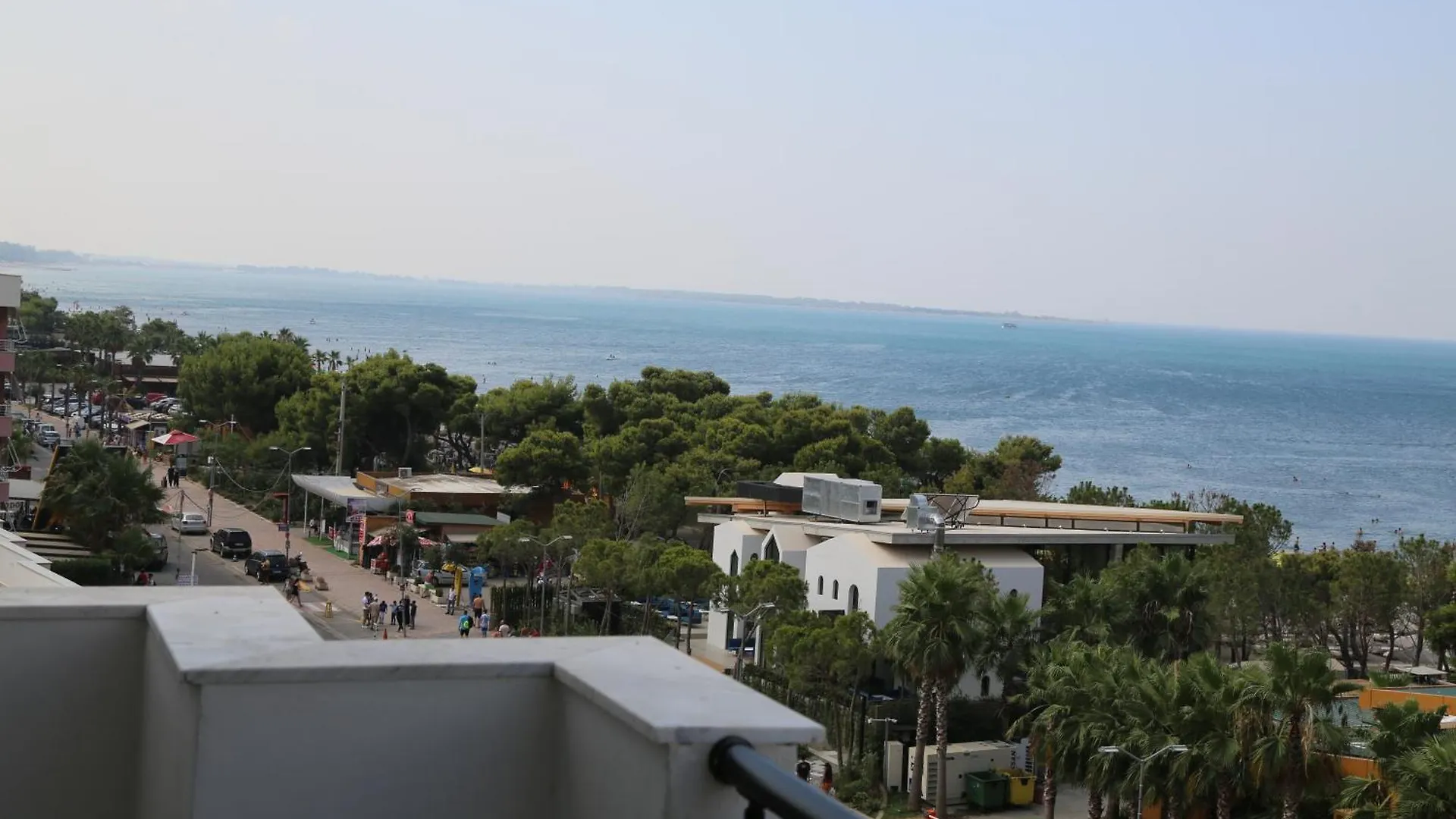Riviera Palace Shëngjin